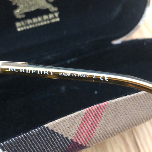 Burberry Sunglasses - Picture 3 of 4